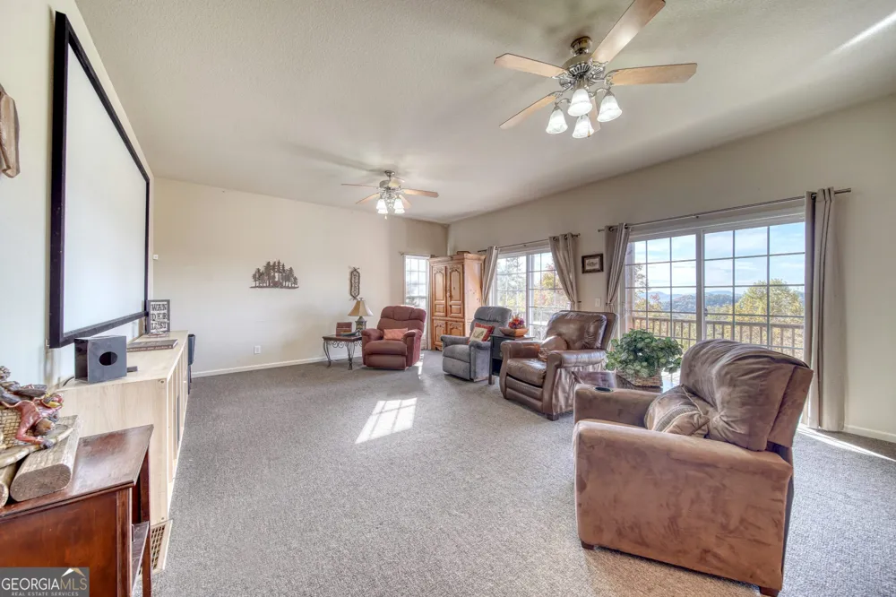 883 Ramey Mountain RD Hiawassee, GA 30546