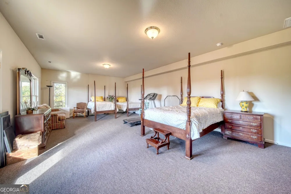 883 Ramey Mountain RD Hiawassee, GA 30546