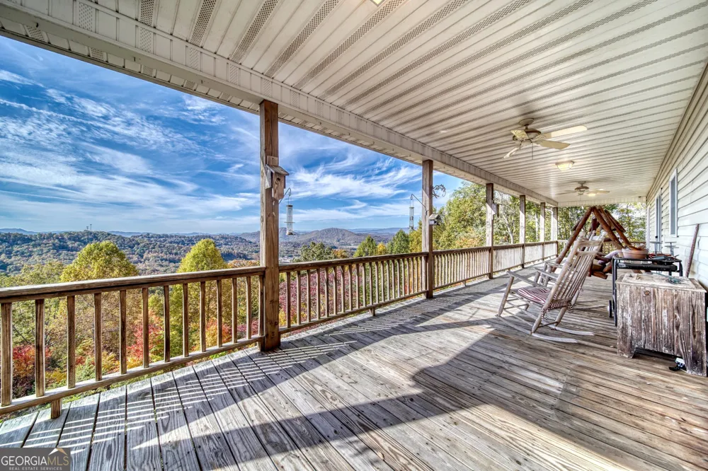 883 Ramey Mountain RD Hiawassee, GA 30546