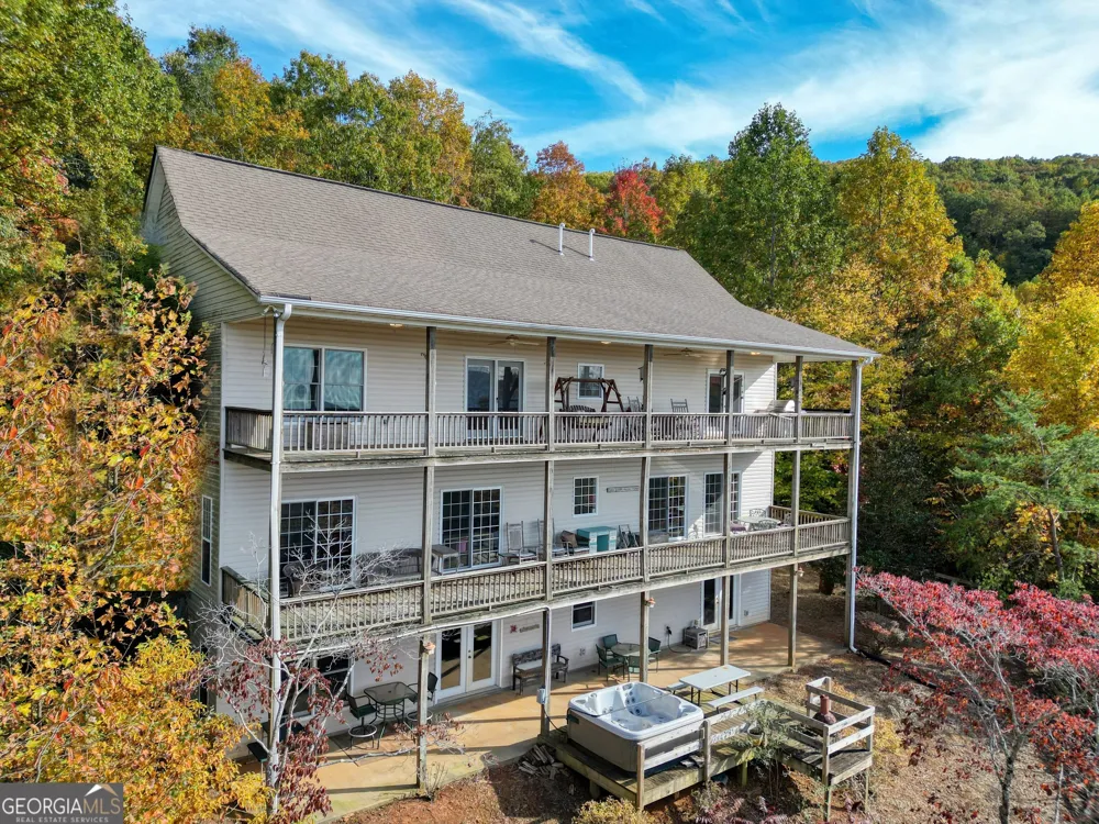 883 Ramey Mountain RD Hiawassee, GA 30546