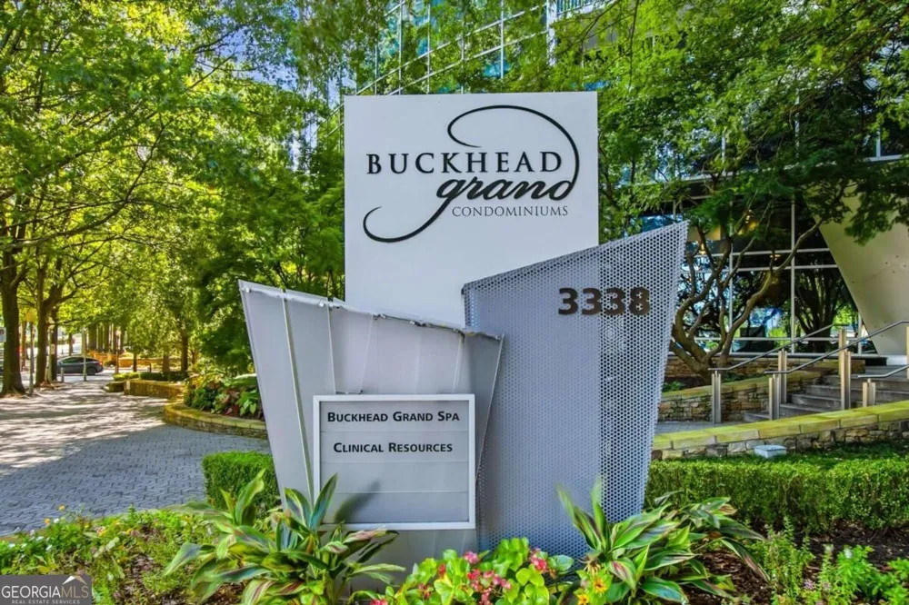 3338 Peachtree RD NE Atlanta, GA 30326