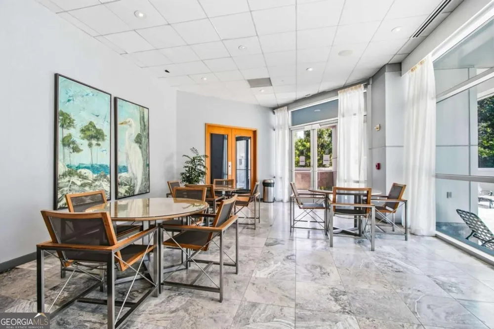 3338 Peachtree RD NE Atlanta, GA 30326