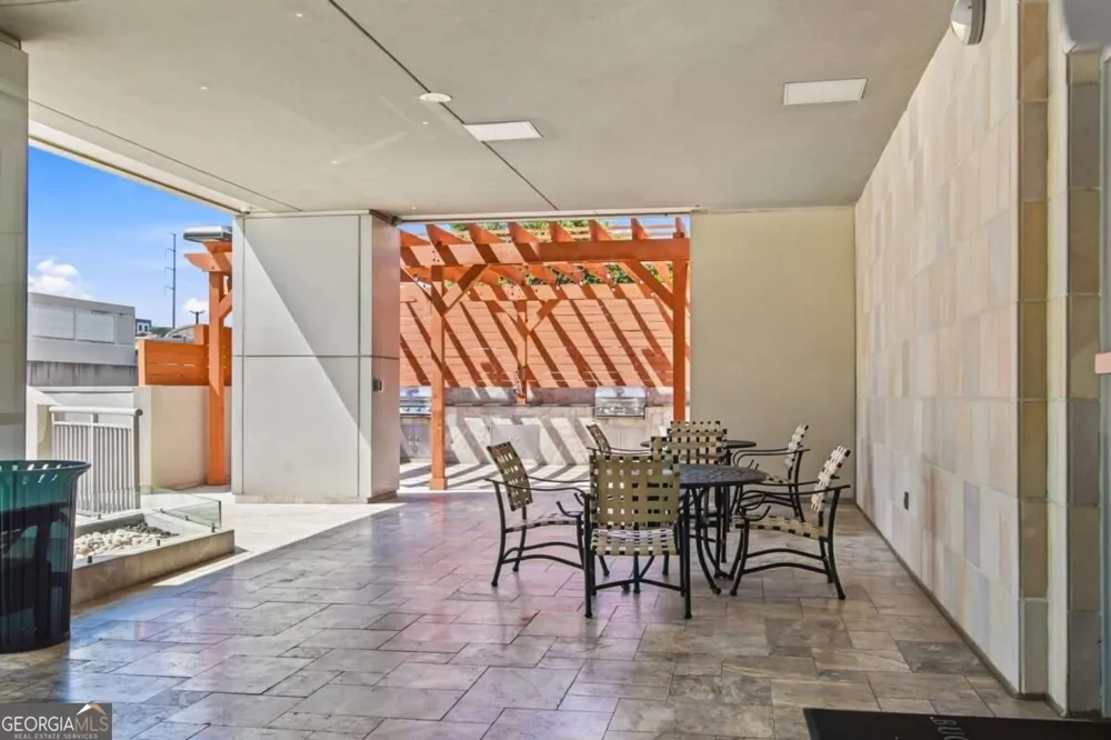 3338 Peachtree RD NE Atlanta, GA 30326