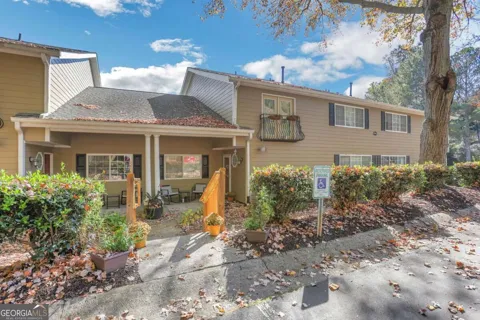 1468 Briarwood RD NE
