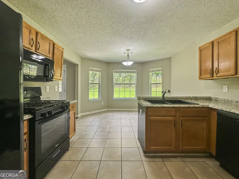 1017 Maris LN McDonough, GA 30253