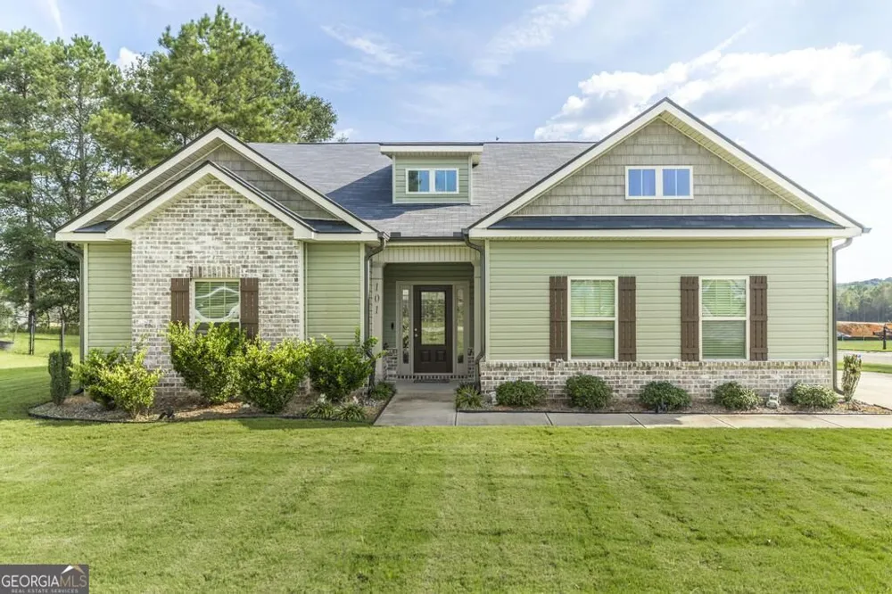 101 Lynn Wright DR Perry, GA 31069