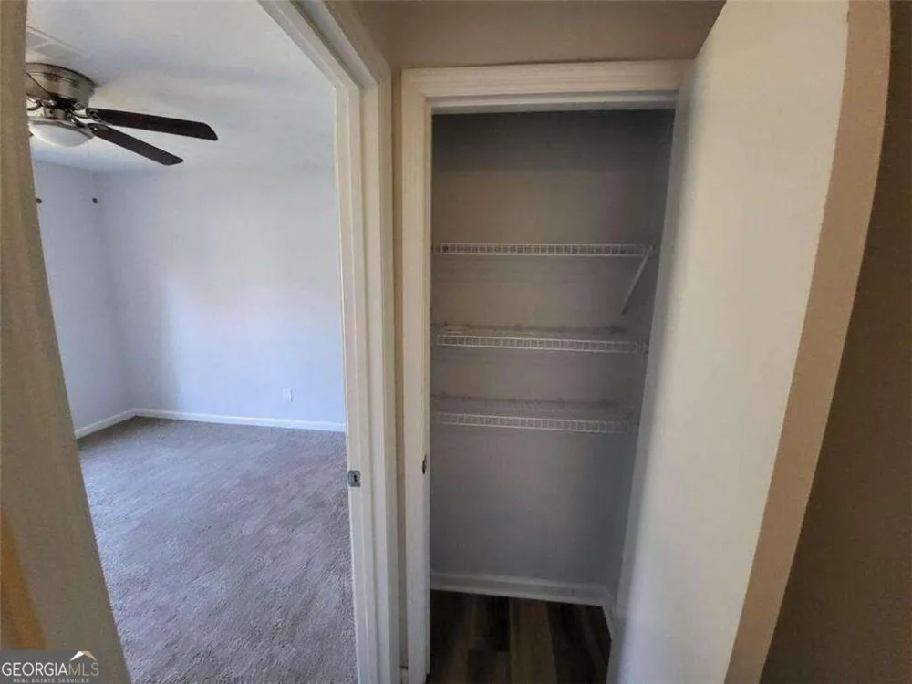 915 Fox Valley CT Stone Mountain, GA 30088