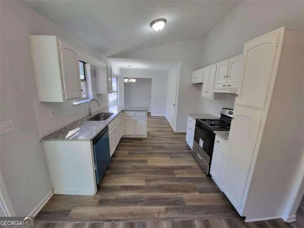 915 Fox Valley CT Stone Mountain, GA 30088