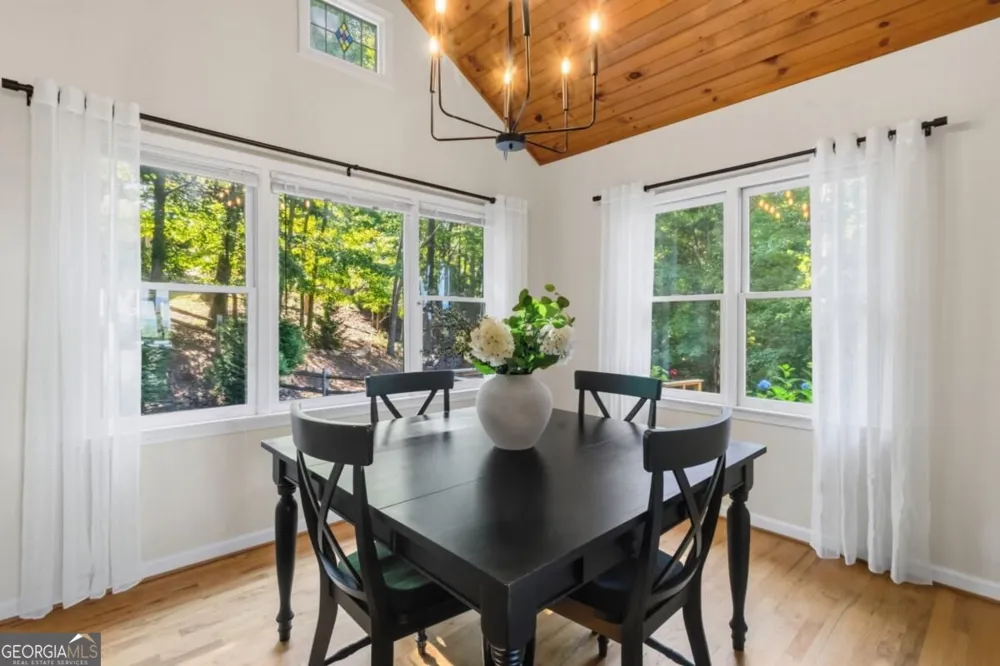35 Dora LN Ellijay, GA 30540
