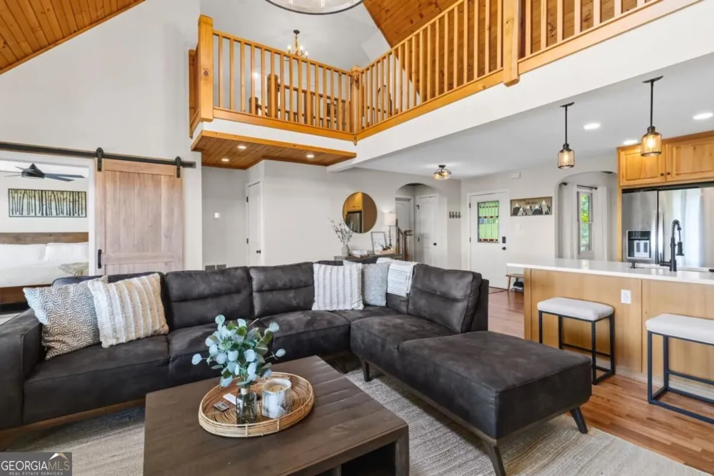 35 Dora LN Ellijay, GA 30540