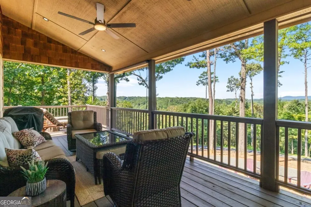 35 Dora LN Ellijay, GA 30540