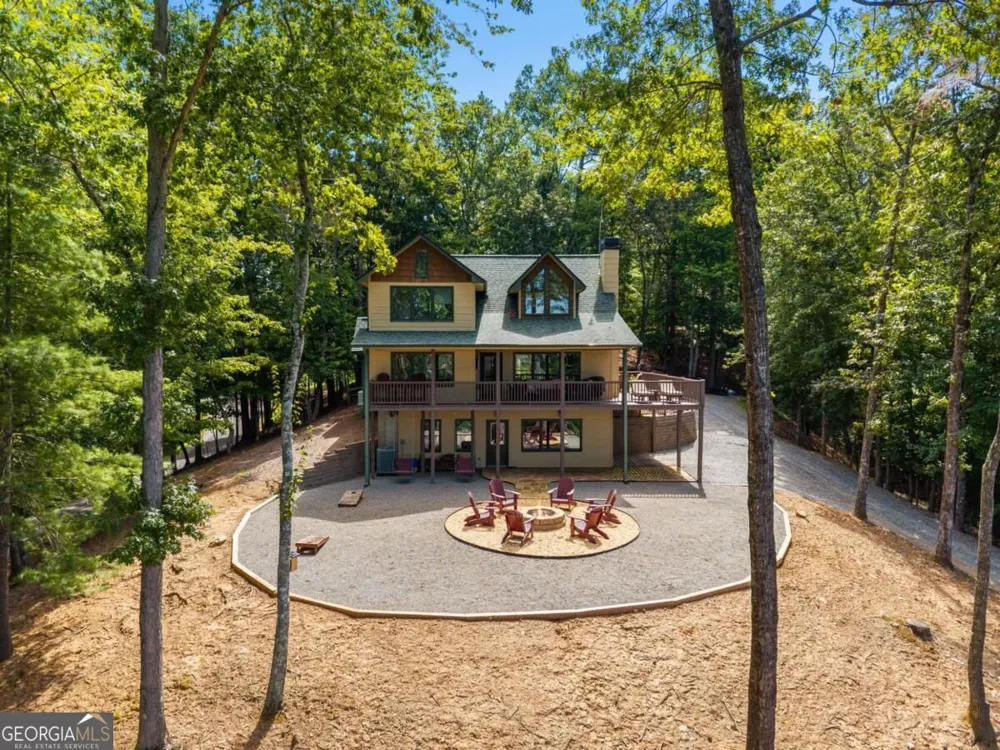 35 Dora LN Ellijay, GA 30540
