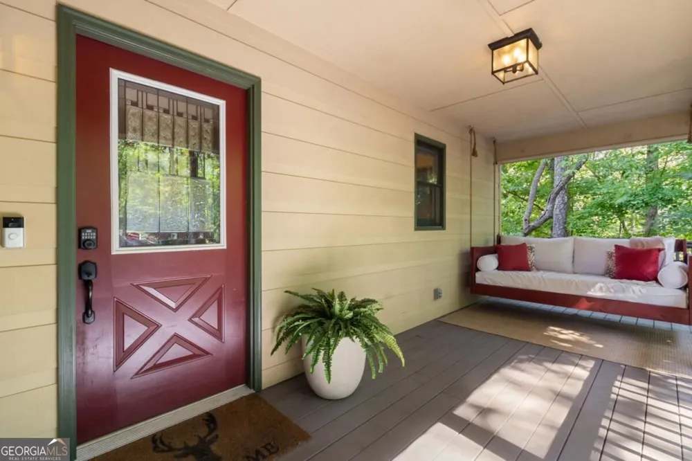 35 Dora LN Ellijay, GA 30540