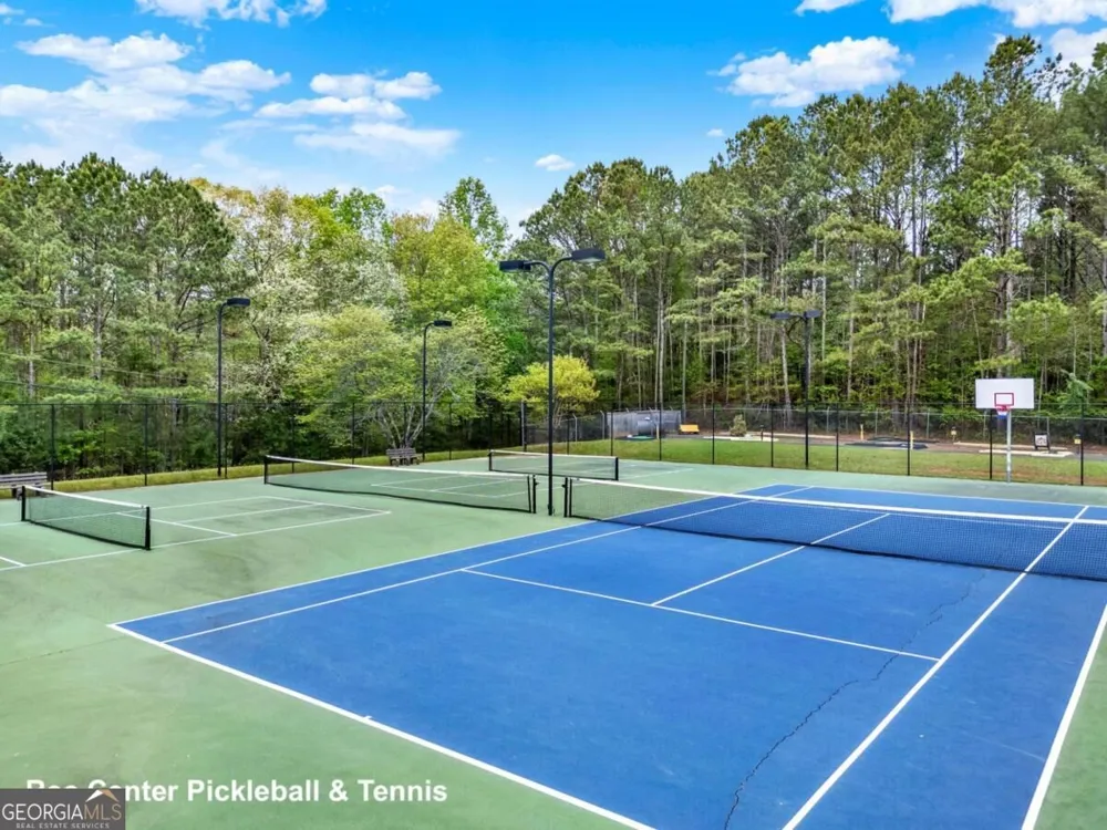 35 Dora LN Ellijay, GA 30540