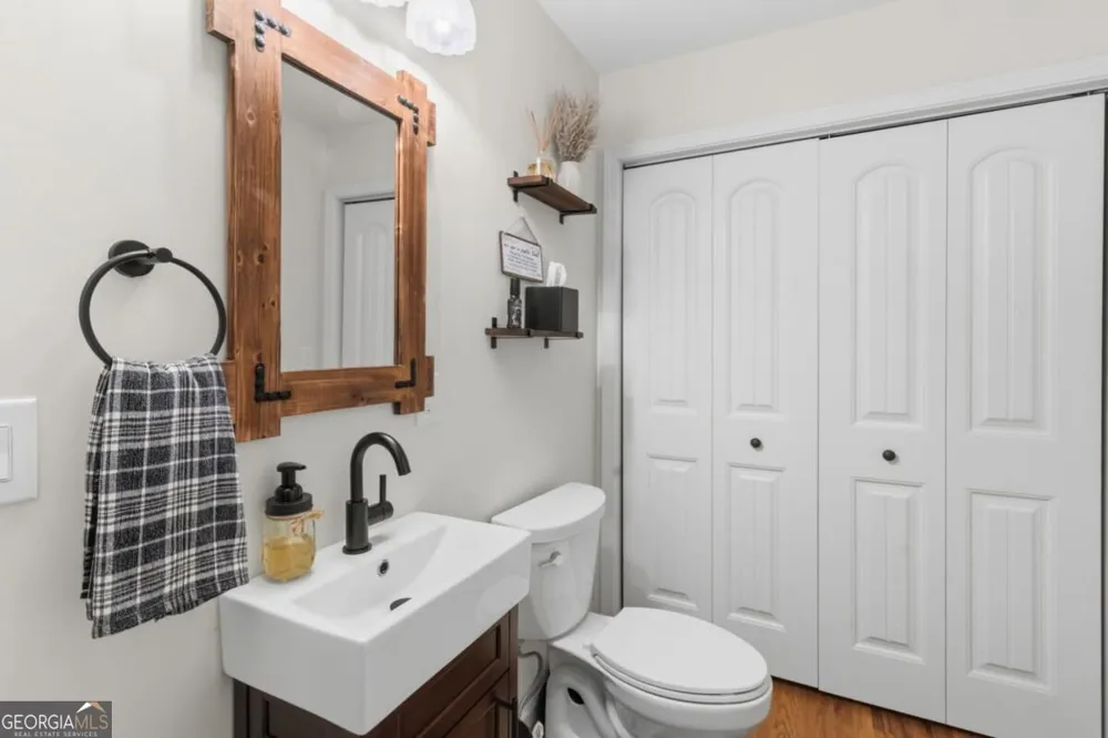 35 Dora LN Ellijay, GA 30540