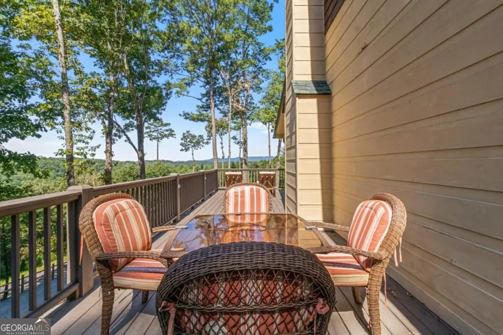 35 Dora LN Ellijay, GA 30540