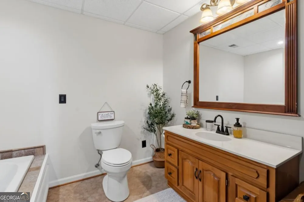 35 Dora LN Ellijay, GA 30540