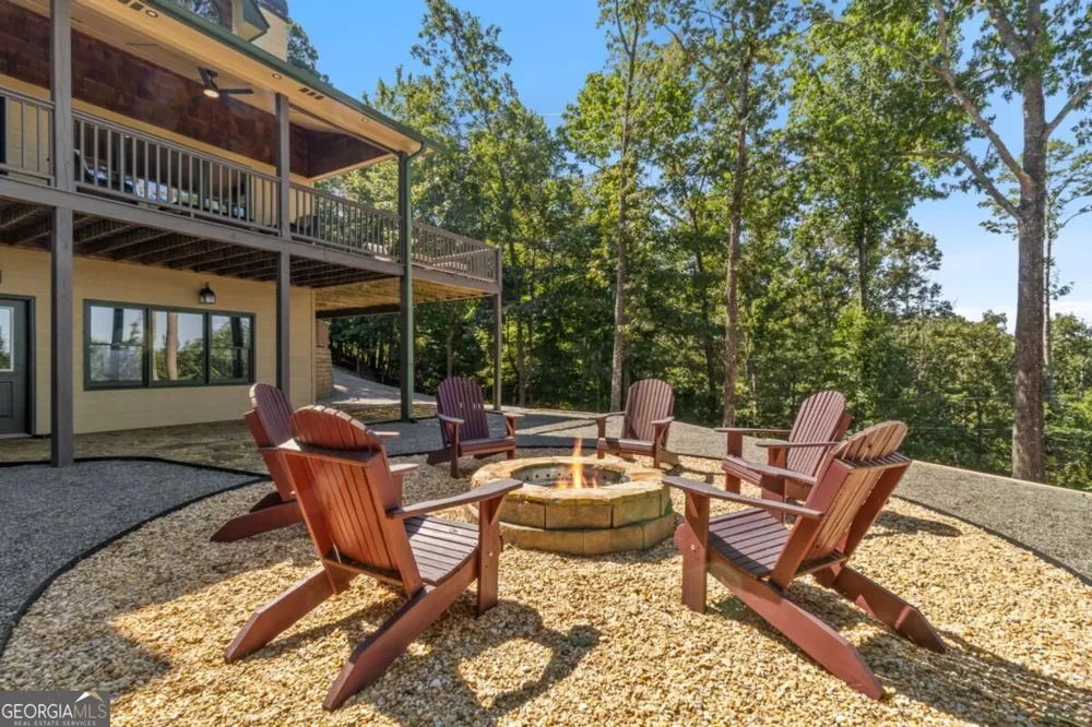 35 Dora LN Ellijay, GA 30540