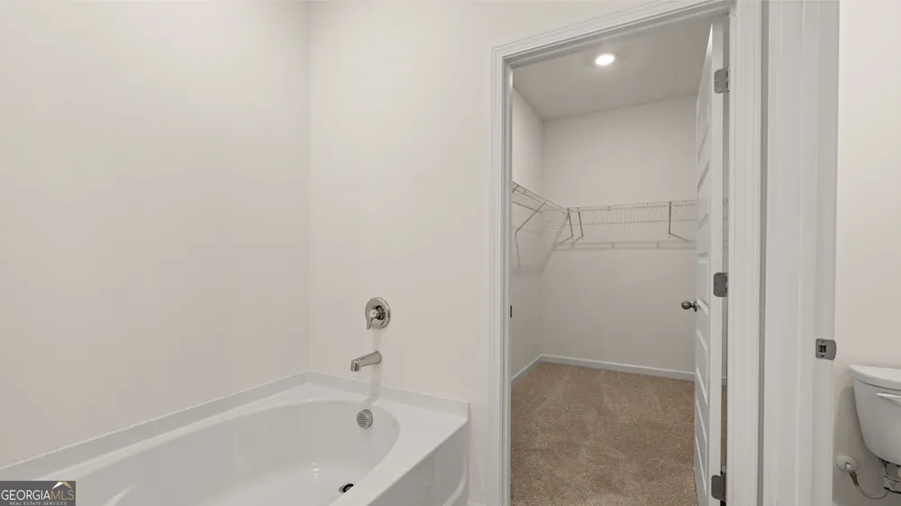 131 Champlain RD Hoschton, GA 30548