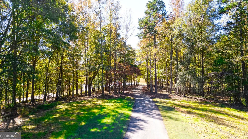 131 Champlain RD Hoschton, GA 30548