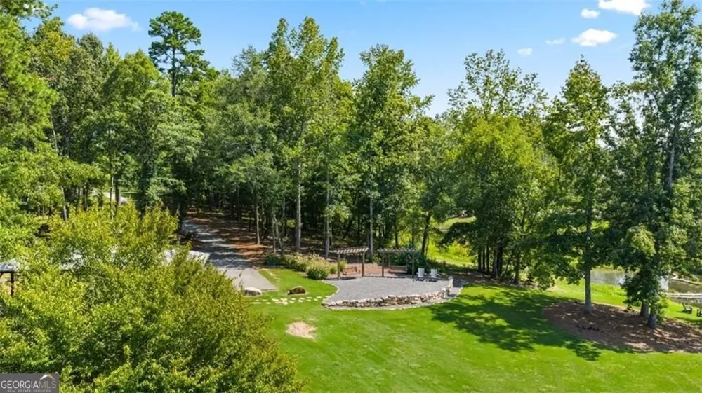 131 Champlain RD Hoschton, GA 30548