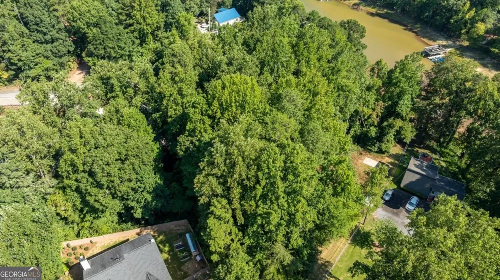 6182 Hutchins DR Buford, GA 30518