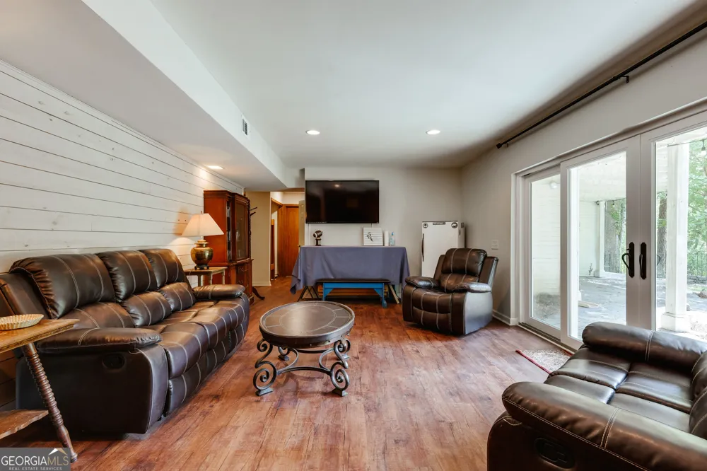 198 Xavier DR Athens, GA 30606