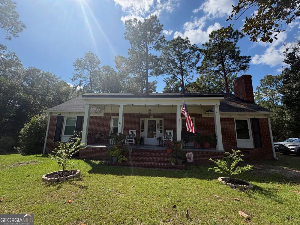 517 N Main ST Statesboro, GA 30458
