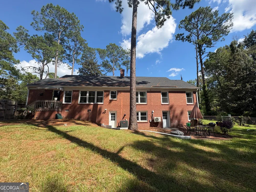 517 N Main ST Statesboro, GA 30458