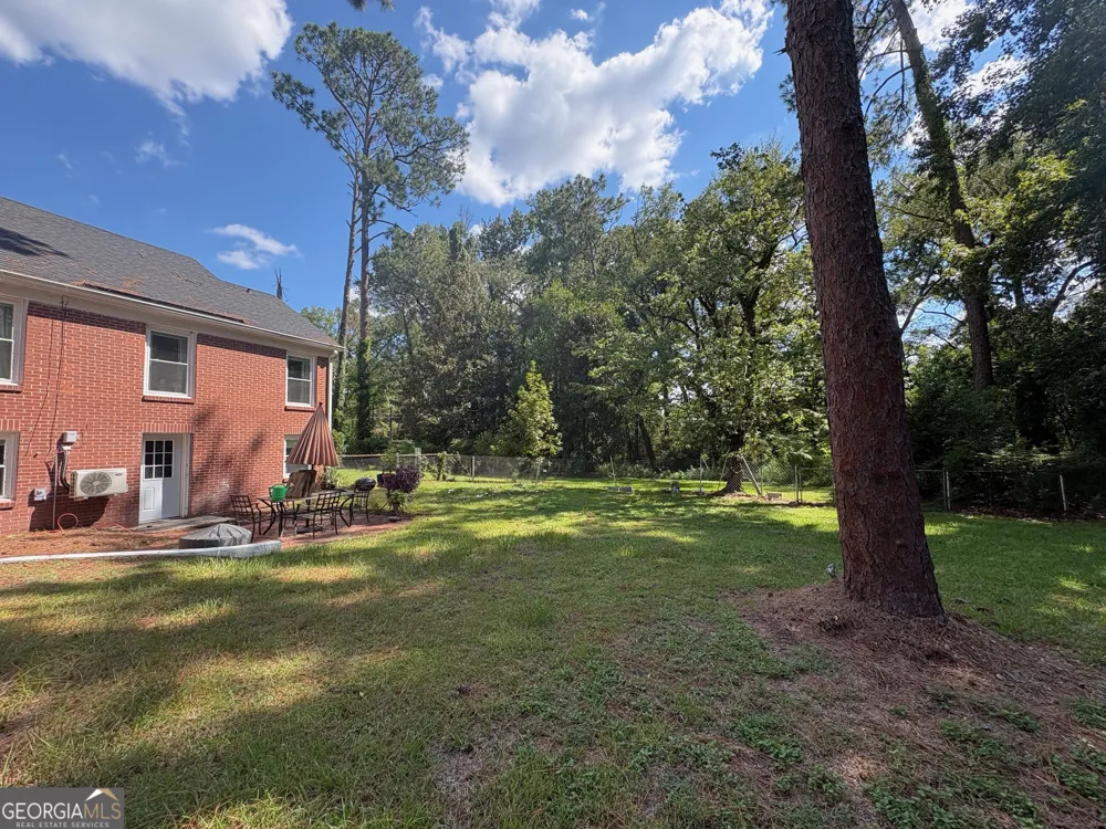 517 N Main ST Statesboro, GA 30458