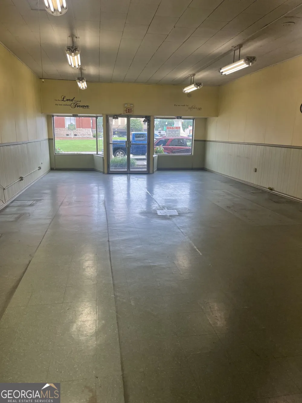 30 3rd ST Jackson, GA 30233