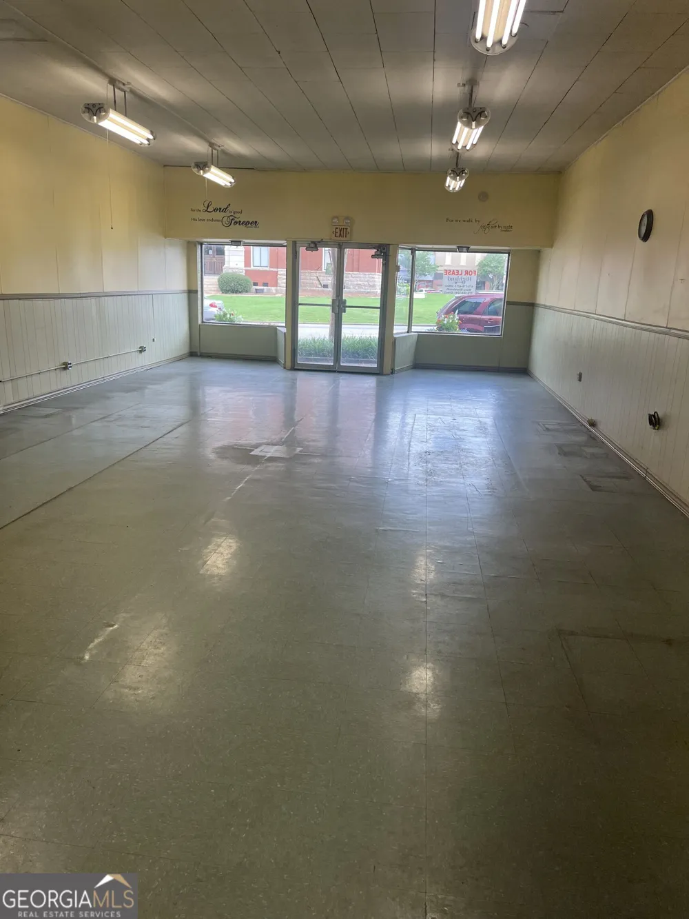 30 3rd ST Jackson, GA 30233