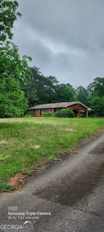 374 A & B LUTHER BAILEY RD Senoia, GA 30276