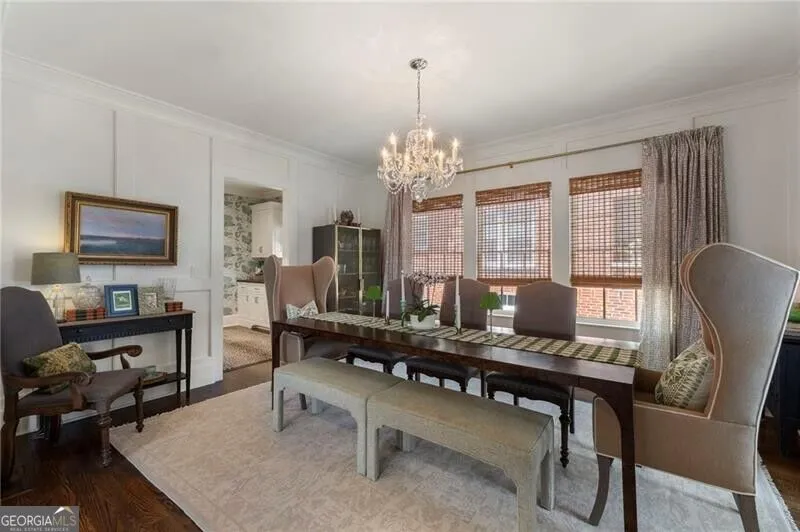 1055 Bellevue DR NE Atlanta, GA 30306