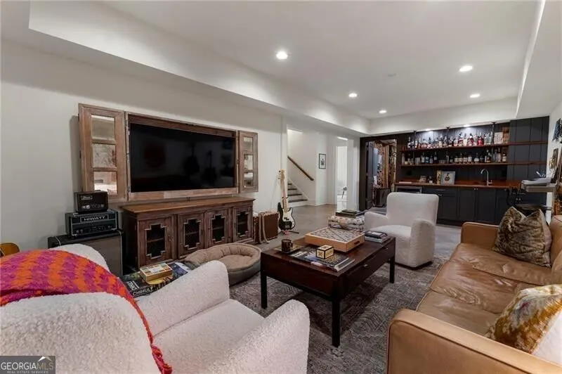 1055 Bellevue DR NE Atlanta, GA 30306