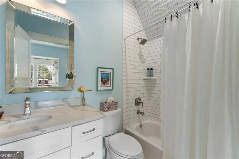 1055 Bellevue DR NE Atlanta, GA 30306