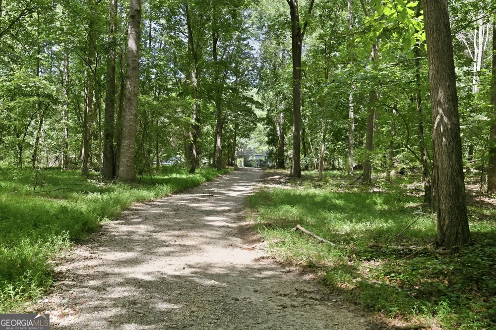 4829-A Old Pendergrass RD Jefferson, GA 30549