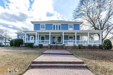 200 Stonewall AVE W