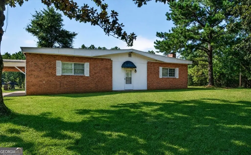2150 Buena Vista HWY Mauk, GA 31058