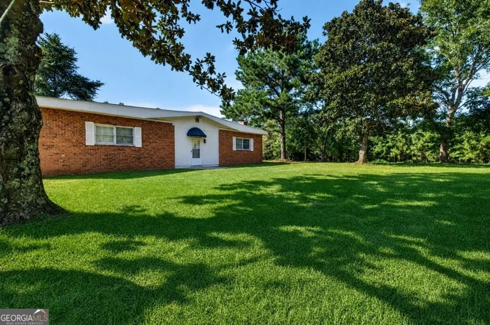2150 Buena Vista HWY Mauk, GA 31058