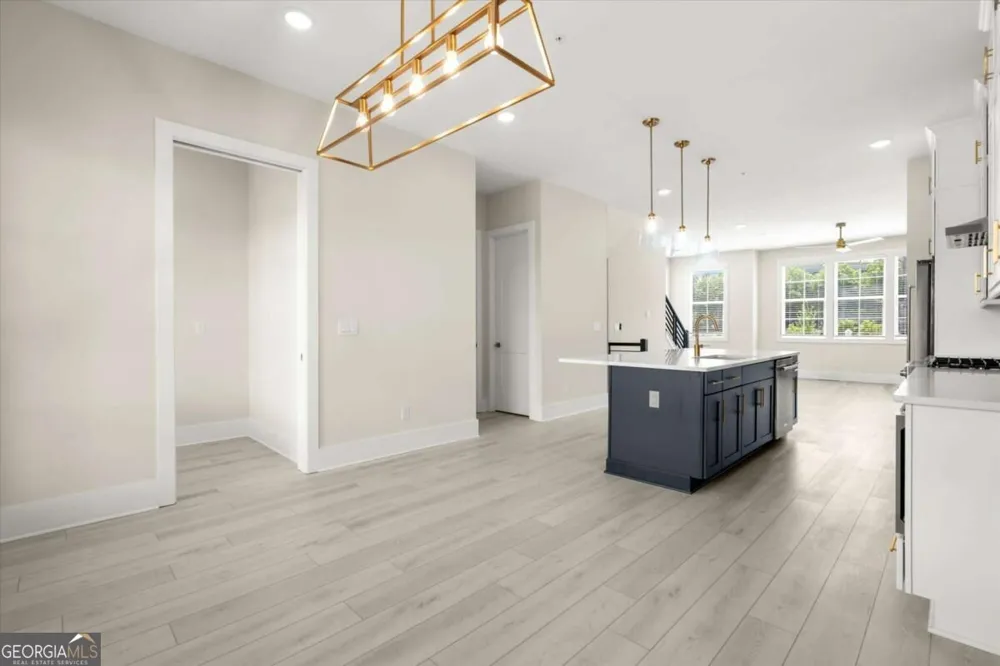 431 Mezzo LN Alpharetta, GA 30009
