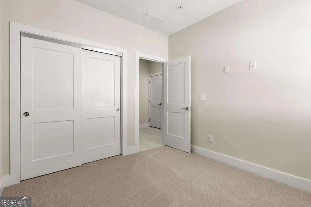 431 Mezzo LN Alpharetta, GA 30009