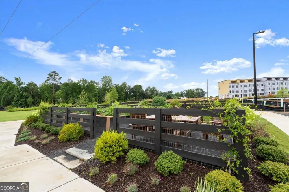 431 Mezzo LN Alpharetta, GA 30009