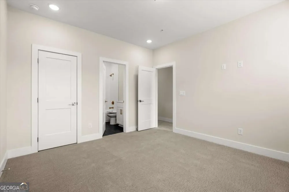431 Mezzo LN Alpharetta, GA 30009