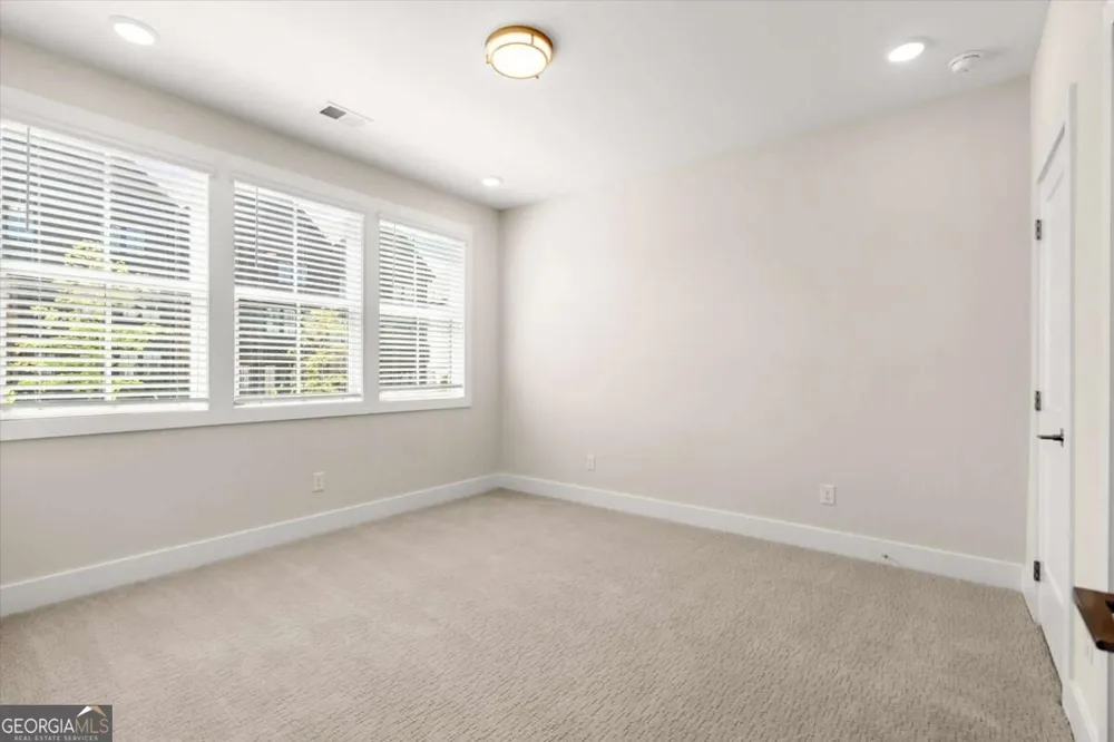 431 Mezzo LN Alpharetta, GA 30009