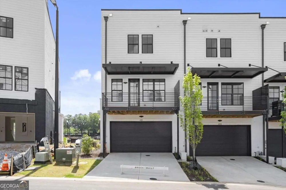 431 Mezzo LN Alpharetta, GA 30009