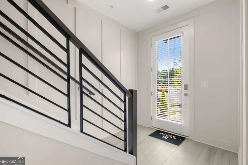 431 Mezzo LN Alpharetta, GA 30009