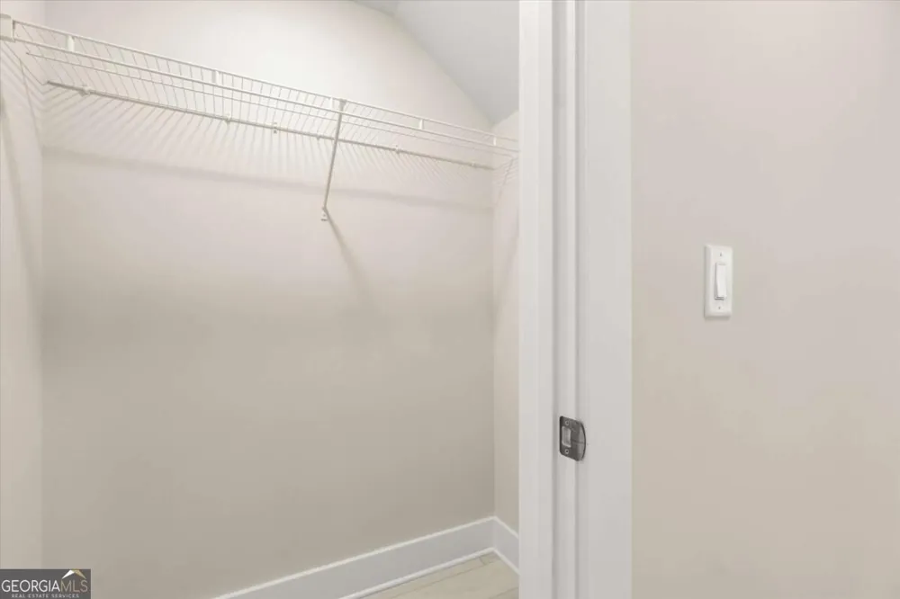 431 Mezzo LN Alpharetta, GA 30009