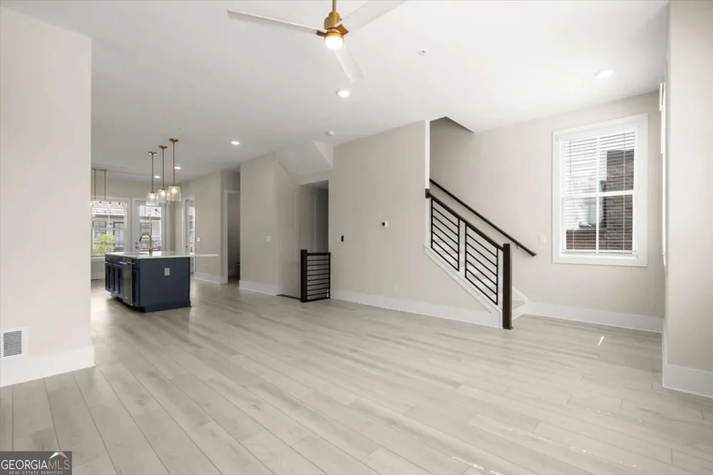 431 Mezzo LN Alpharetta, GA 30009