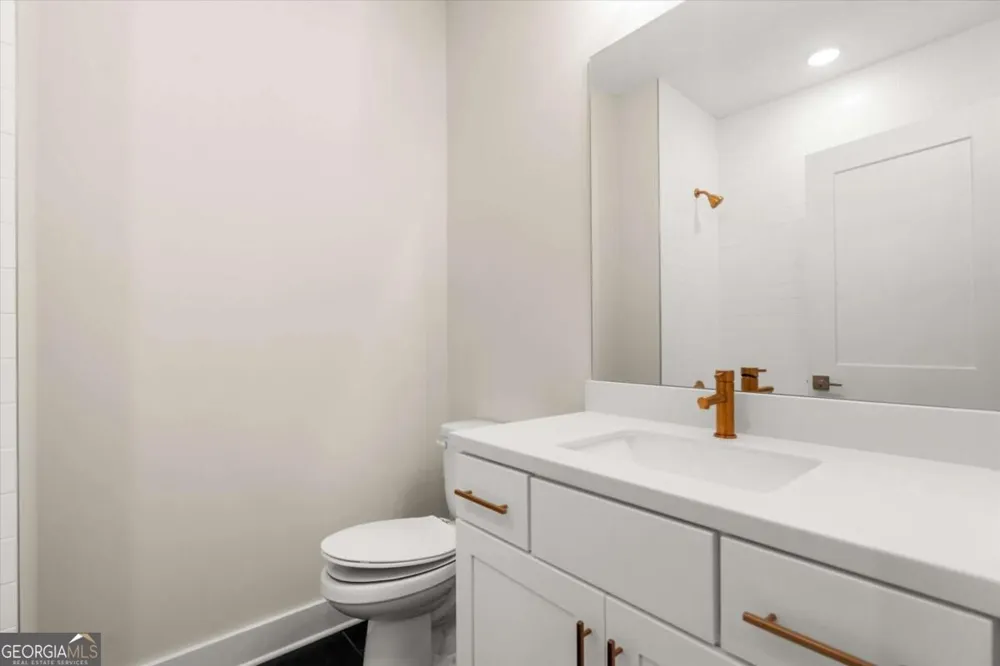 431 Mezzo LN Alpharetta, GA 30009